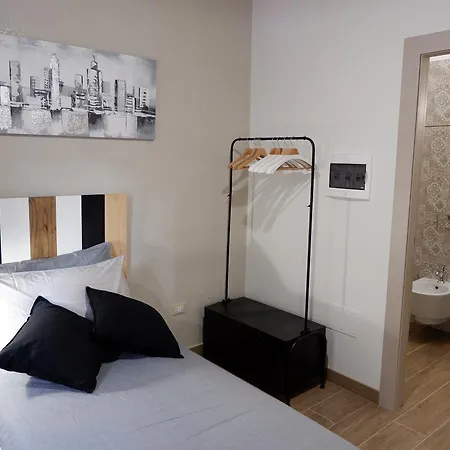 Il Giardino In Citta - Parcheggio Privato Gratuito Bed & Breakfast